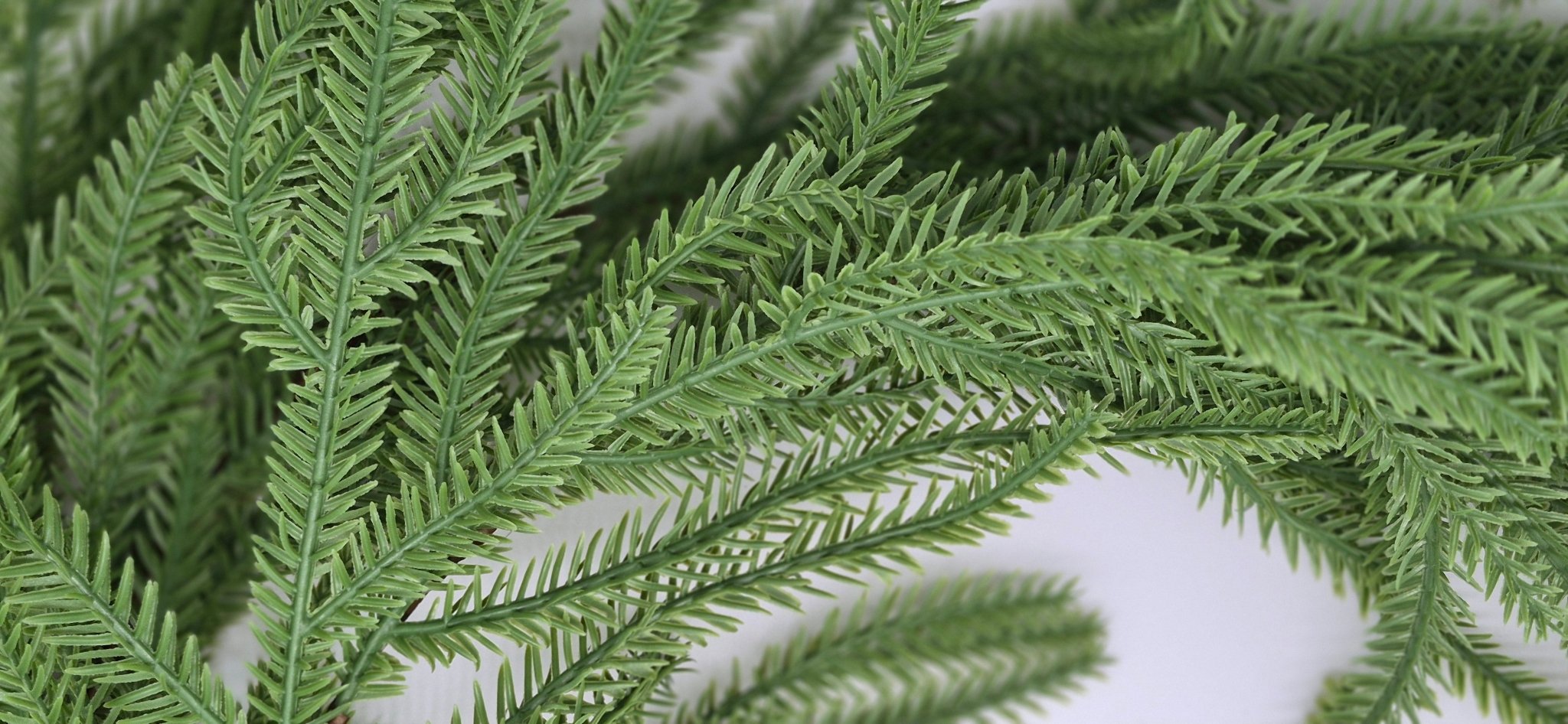 GUIRLANDE PIN 72 PO - Créations Festives